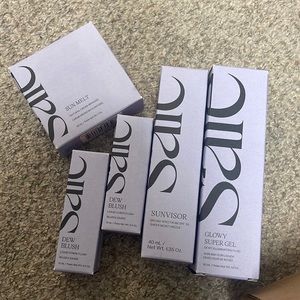 Brand NewSaie Glowy Super Gel